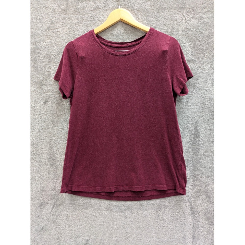 Eddie Bauer Tshirt Womens Medium Burgundy Short Sleeve
